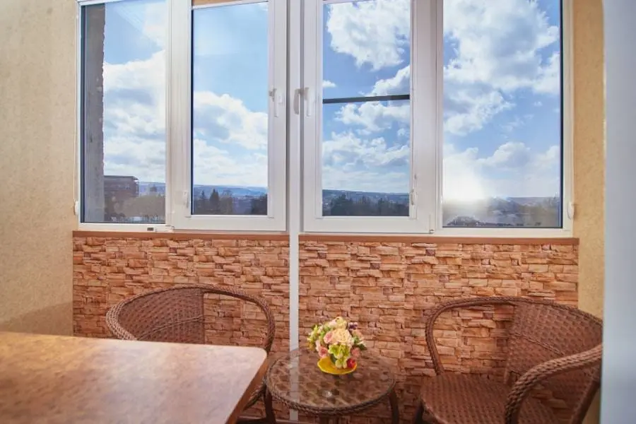 3-комн. на Широкой улице, 80 м², ул. Широкая, д. 36 — фото квартиры посуточно в Кисловодске №3