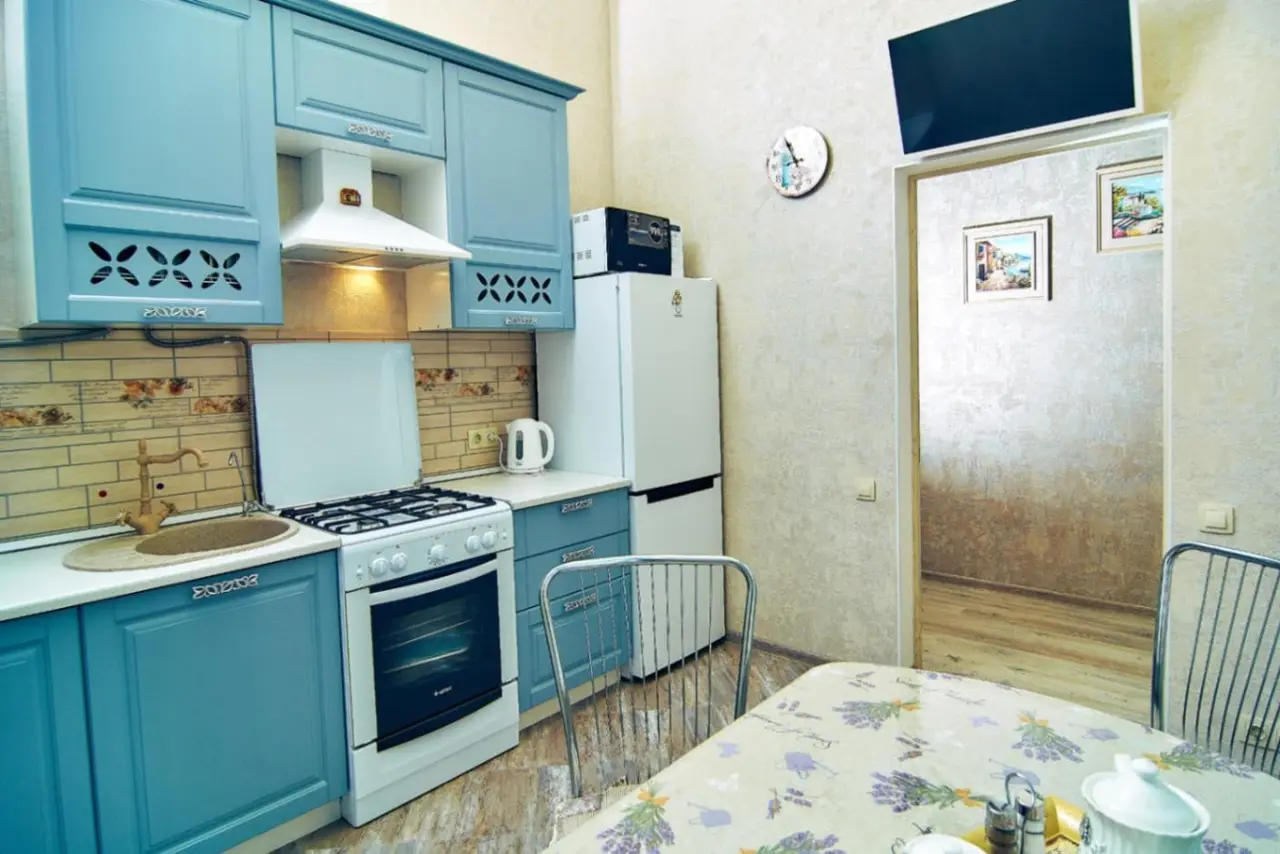 1-комн. в парковой зоне, 45 м², ул. Гагарина, 8 — фото квартиры посуточно в Кисловодске №2