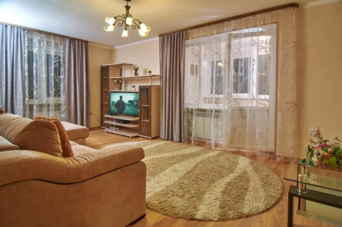 2-комн. рядом с прогулочной зоной, 60 м², ул. Тельмана, 13 — фото квартиры посуточно в Кисловодске №3