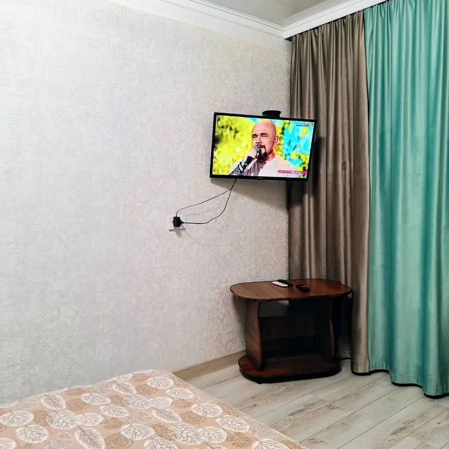 1-комн. рядом с прогулочной зоной, 30 м², ул Тельмана, д 27 — фото квартиры посуточно в Кисловодске №2