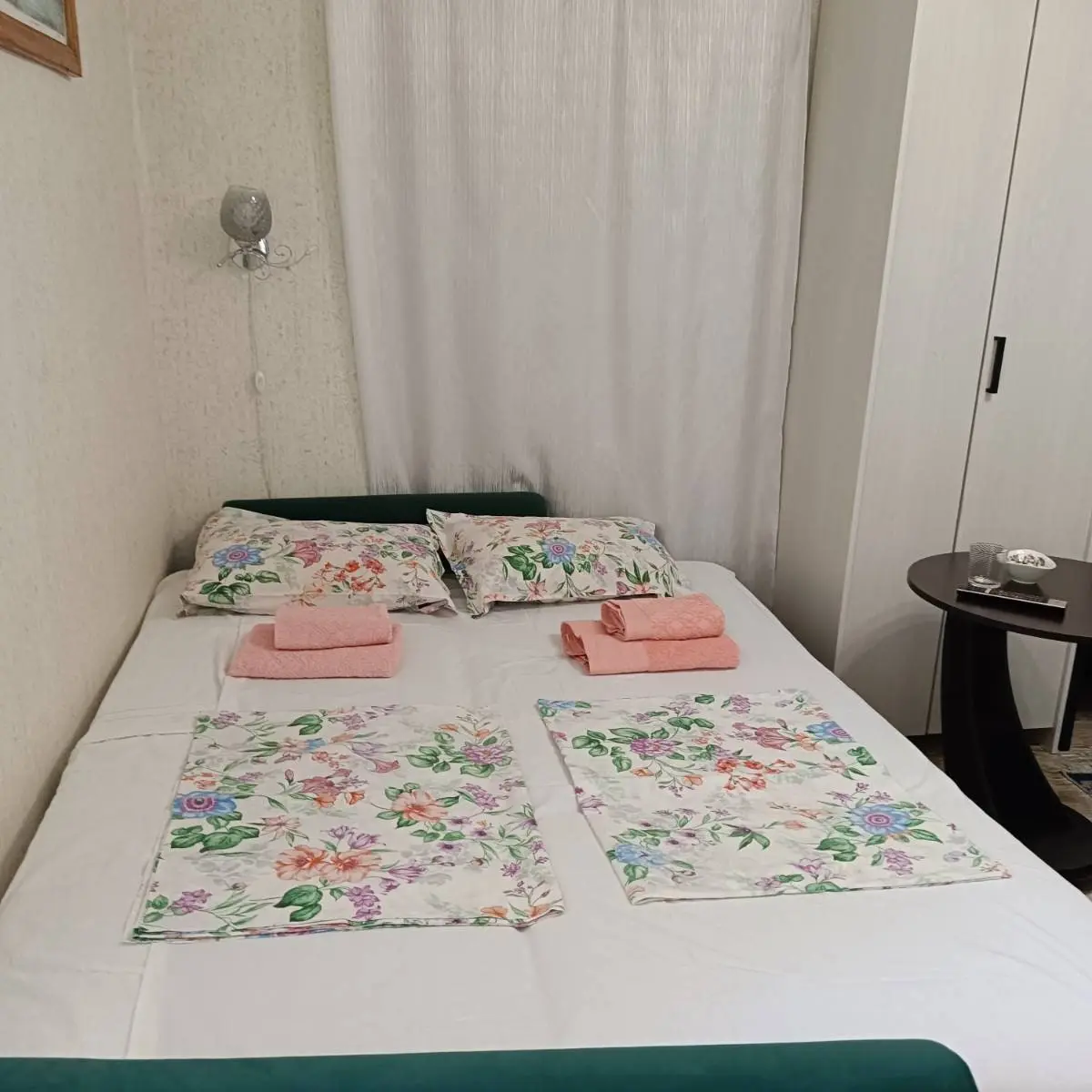 1-комн. возле Никольского собора, 30 м², ул. Гагарина, д. 14 — главное фото квартиры посуточно в Кисловодске
