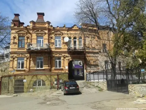 3-комн. в центре Кисловодска, 70 м² — квартира посуточно в Кисловодске, ул Яновского, д 6