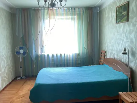 1-комн., 40 м² — квартира посуточно в Кисловодске, ул. Азербайджанская,1