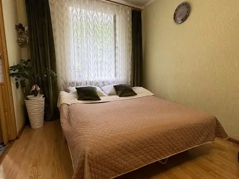 1-комн., 29 м² — Никольский собор, 6 мин пешком — квартира посуточно в Кисловодске, ул. Березовская, 34