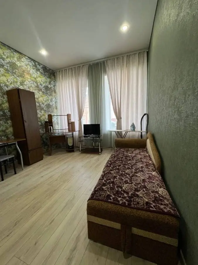 1-комн. в парковой зоне, 28 м², ул. Ярошенко,12 — фото квартиры посуточно в Кисловодске №2