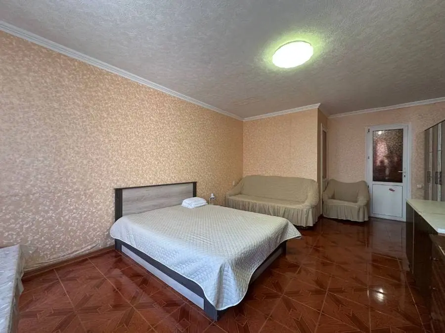 1-комн. рядом с Нарзанной галереей, 45 м², ул Чкалова, д 3 — фото квартиры посуточно в Кисловодске №2