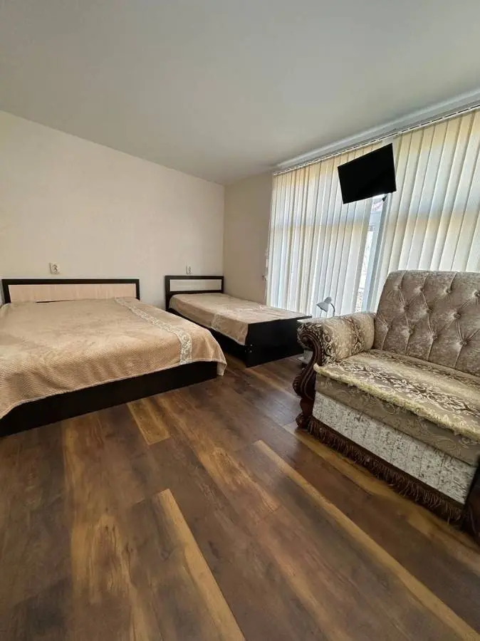 1-комн. у Курортного бульвара, 32 м², ул Чкалова, д 3 — фото квартиры посуточно в Кисловодске №3