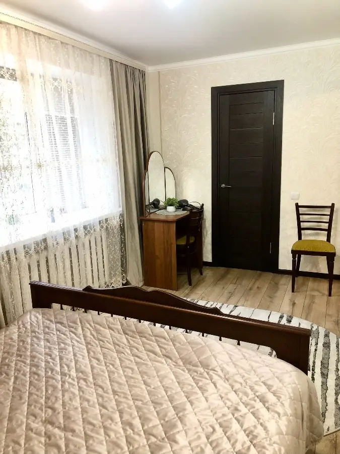 2-комн. рядом с прогулочной зоной, 43 м², ул. Тельмана, д. 14 — фото квартиры посуточно в Кисловодске №2