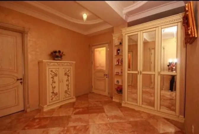 2-комн. в центре Кисловодска, 85 м², ул. Чкалова, 74 — фото квартиры посуточно в Кисловодске №3