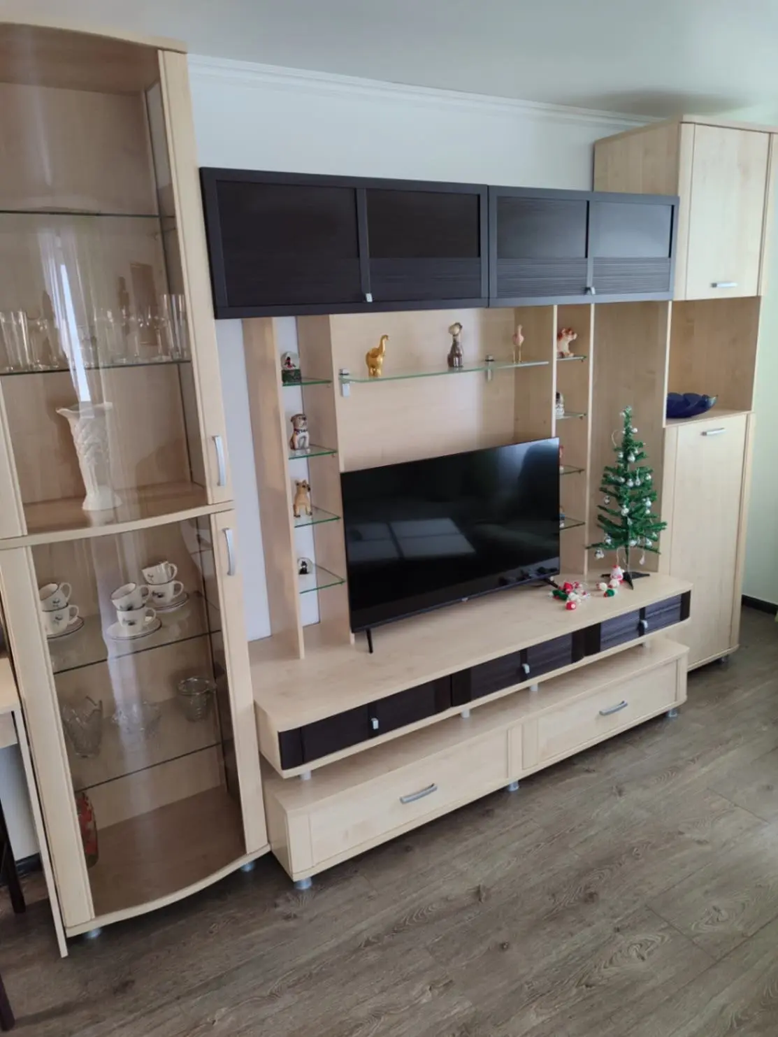 1-комн. на Широкой улице, 50 м², ул. Коллективная, 4а — главное фото квартиры посуточно в Кисловодске