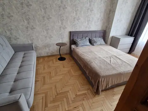 1-комн., 30 м² — Комсомольский парк, 10 мин пешком — квартира посуточно в Кисловодске, ул. Островского, 3