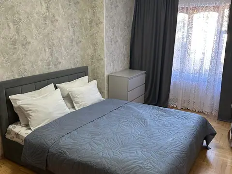 1-комн., 30 м² — Комсомольский парк, 10 мин пешком — квартира посуточно в Кисловодске, ул. Островского, 3