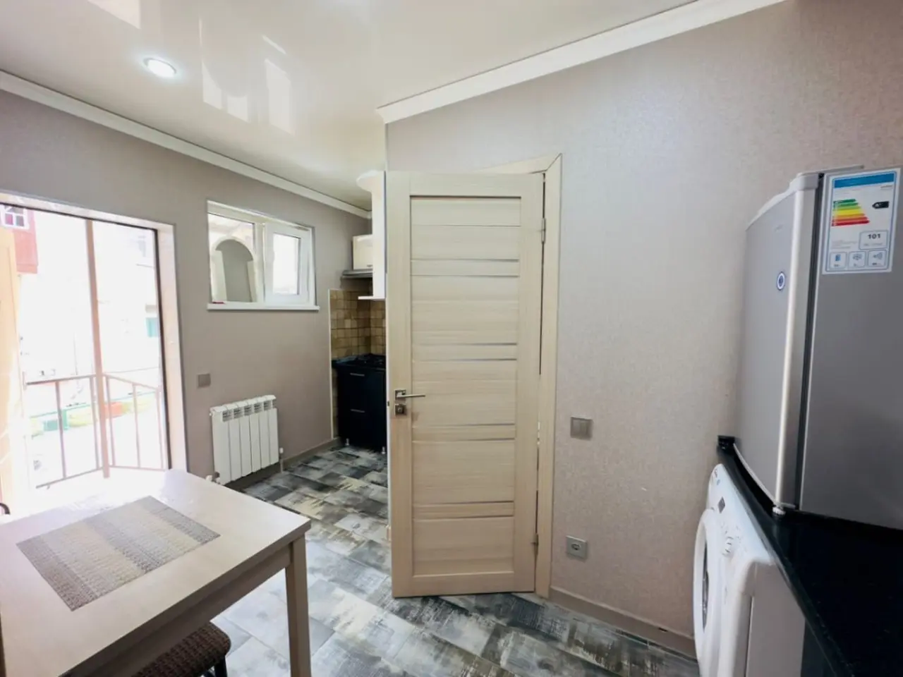 1-комн. рядом с Нарзанной галереей, 35 м², пр. Мира, 4 — фото квартиры посуточно в Кисловодске №2