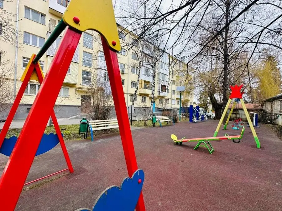 1-комн. возле Нарзанной галереи, 33 м², пр. Мира, д. 5 — главное фото квартиры посуточно в Кисловодске