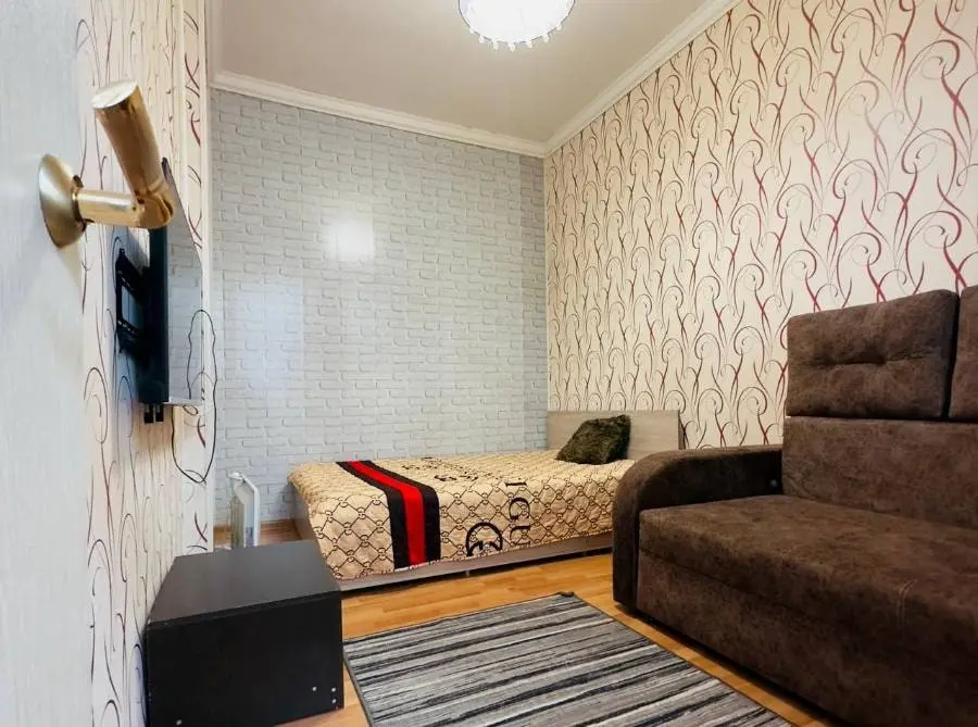 2-комн. у Курортного бульвара, 53 м², ул. Алексея Реброва, д. 5 — главное фото квартиры посуточно в Кисловодске