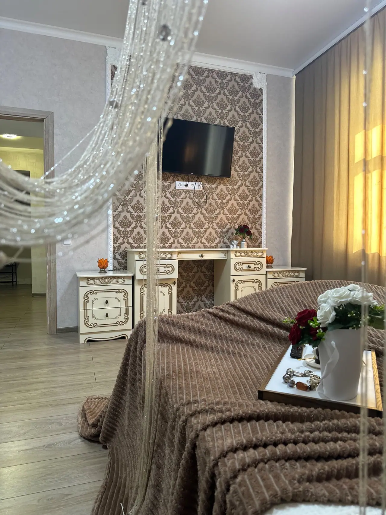 3-комн., 70 м² — Нарзанная галерея, 8 мин пешком, ул. Авиации, 27 — фото квартиры посуточно в Кисловодске №2