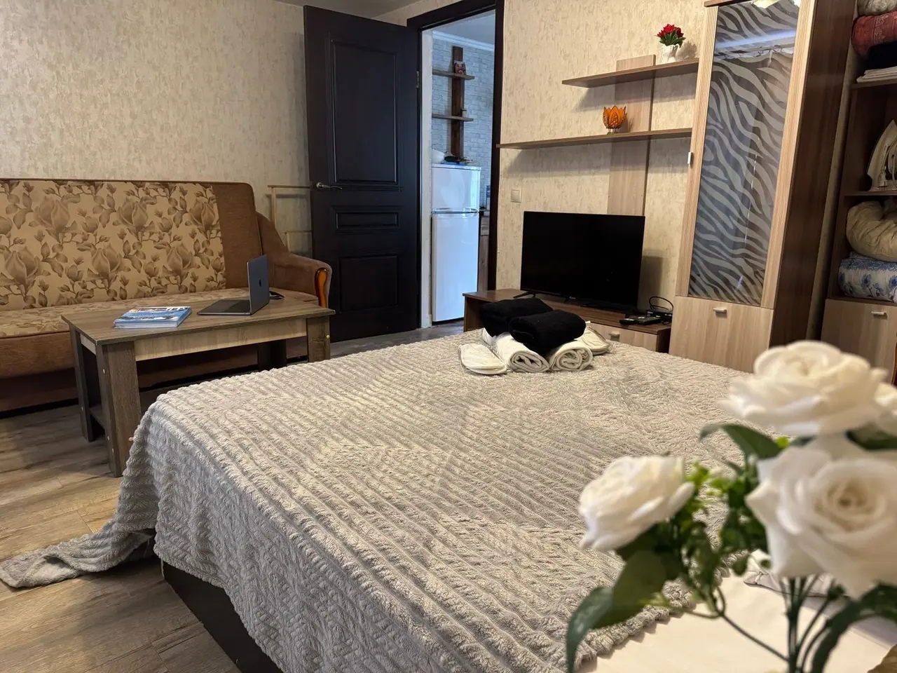 1-комн., 40 м² — Нарзанная галерея, 8 мин пешком, ул. Авиации, 27 — фото квартиры посуточно в Кисловодске №3