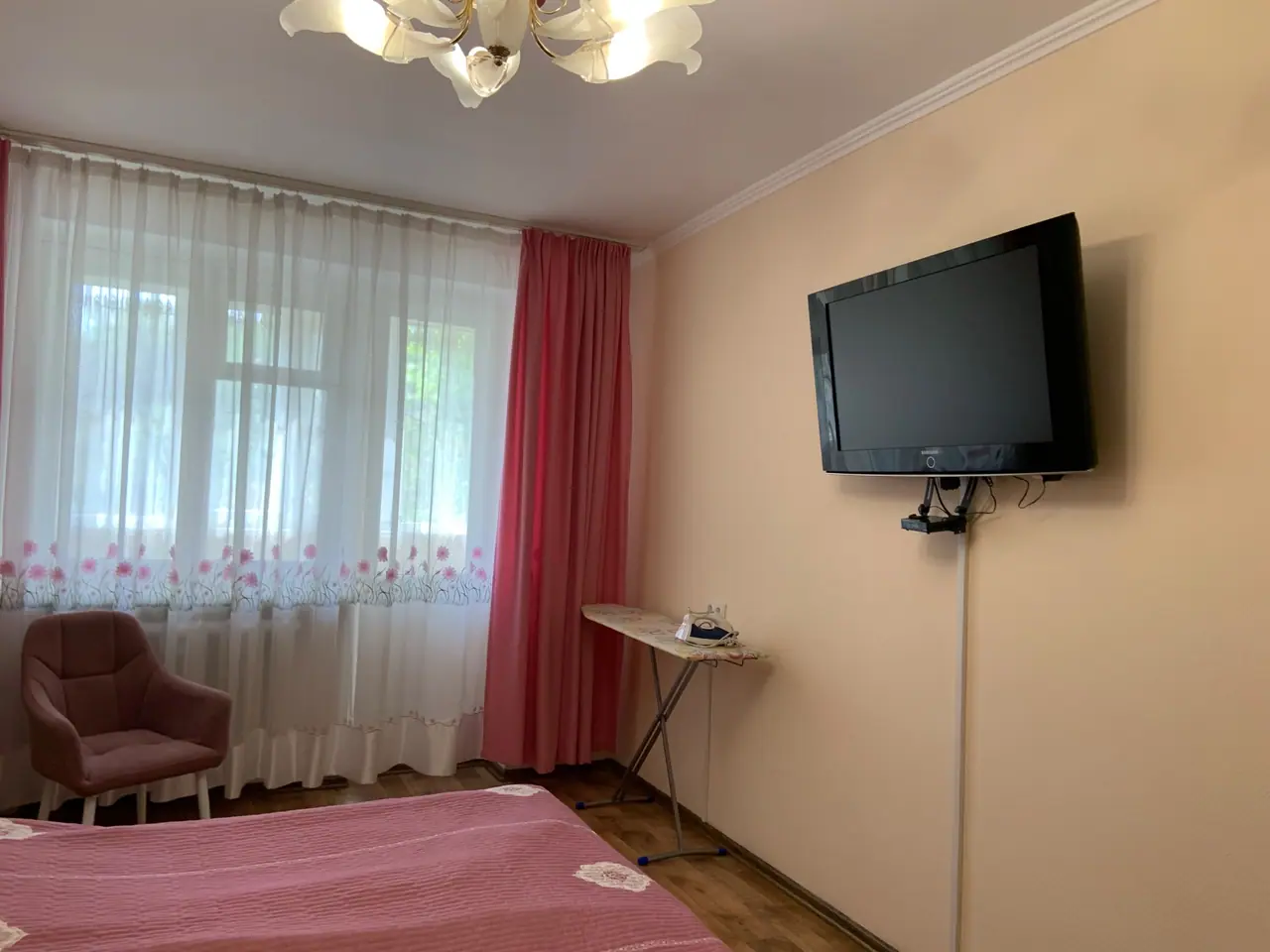 1-комн., 37 м² — ул. Орджоникидзе, ул. Орджоникидзе, 44 — фото квартиры посуточно в Кисловодске №2