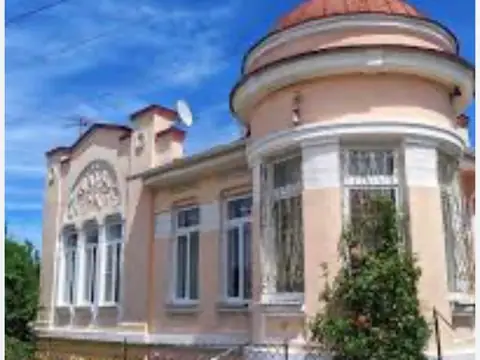 1-комн., 45 м² — Никольский собор, 5 мин пешком — квартира посуточно в Кисловодске, ул. Лермонтова, 33