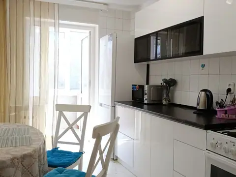 3-комн., 65 м² — Курортный бульвар, 10 мин пешком — квартира посуточно в Кисловодске, ул. Куйбышева, 35