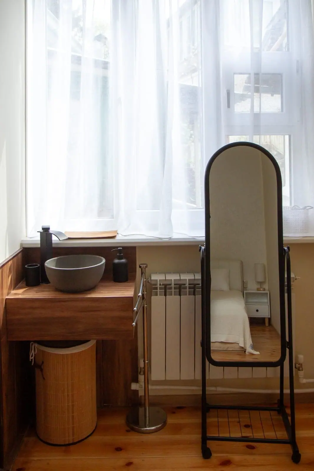 2-комн., 41 м² — Нарзанная галерея, 6 мин пешком, ул. Чкалова, 41 — фото квартиры посуточно в Кисловодске №3