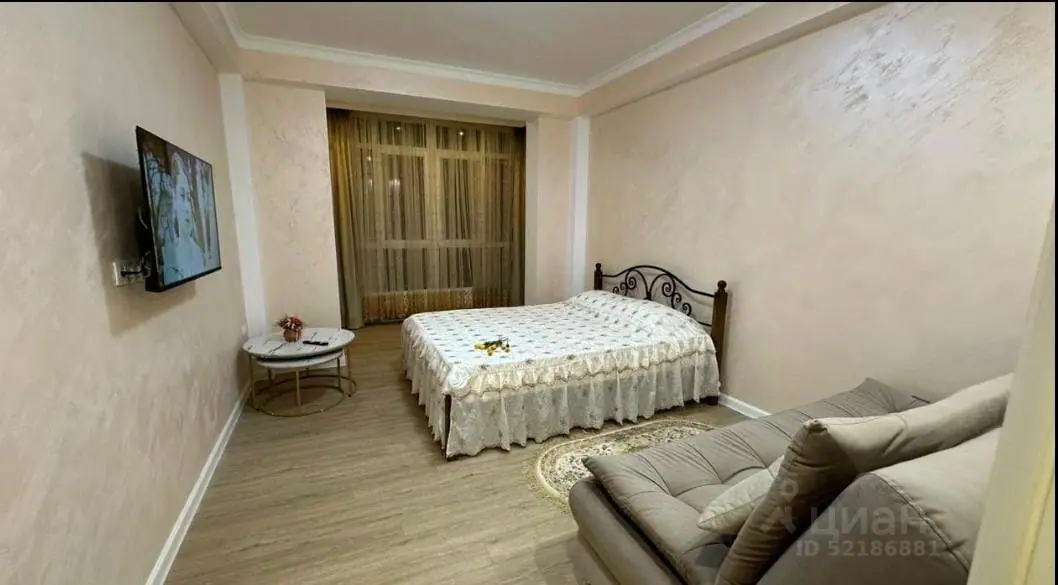 1-комн., 46 м² — район Верхнего парка, ул. Декабристов, 36/2 — главное фото квартиры посуточно в Кисловодске