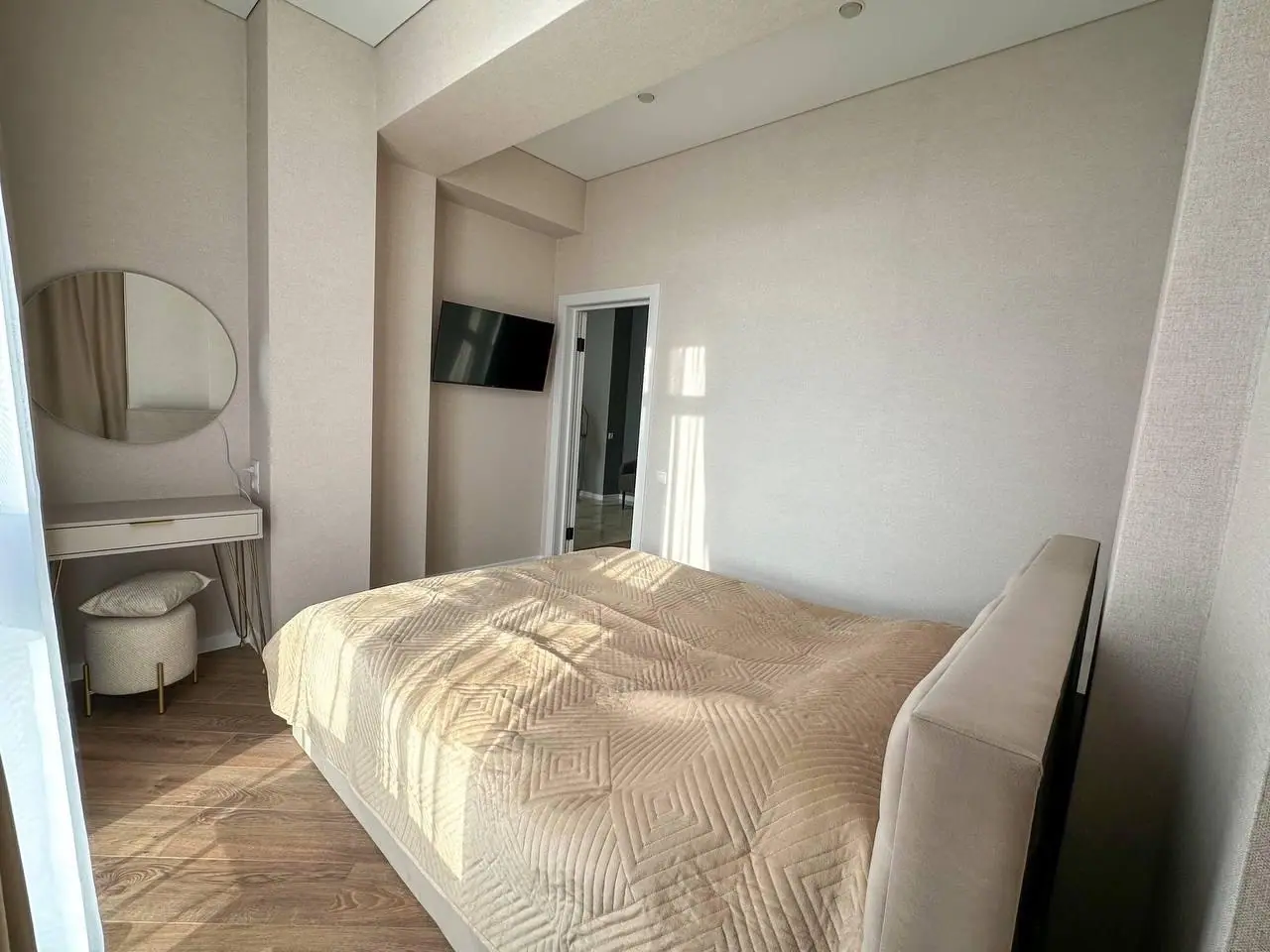 2-комн., 50 м² — район Верхнего парка, ул. Декабристов, 36/2 — главное фото квартиры посуточно в Кисловодске